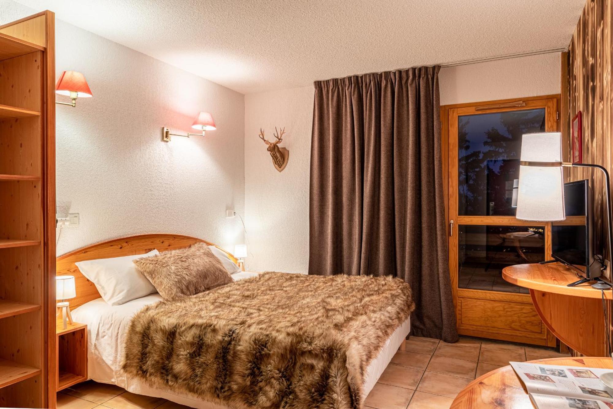 Sunweb Hotel L'Ecrin Des Neiges La Joue du Loup Exteriör bild